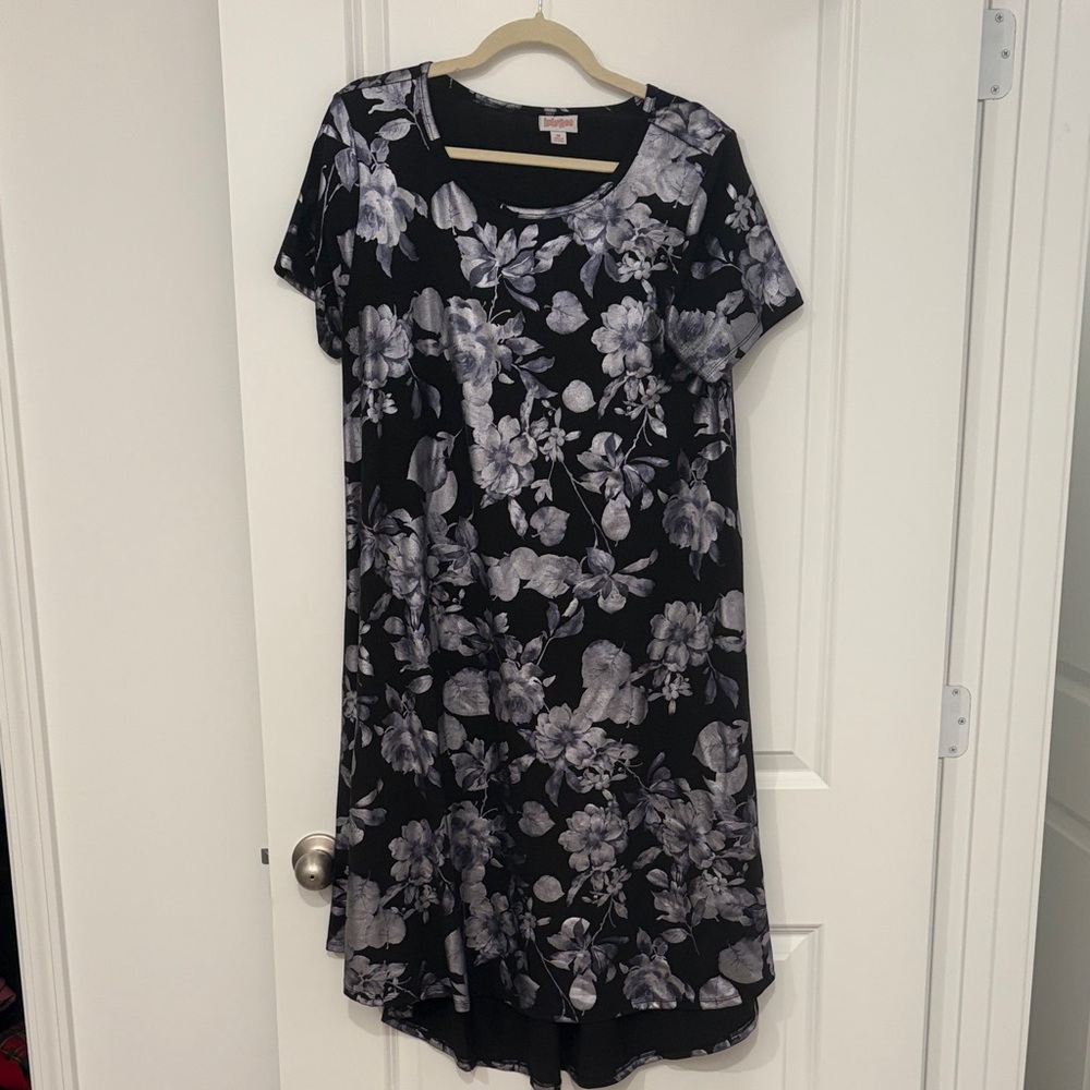 LuLaRoe Black and Gray Floral Midi Dress